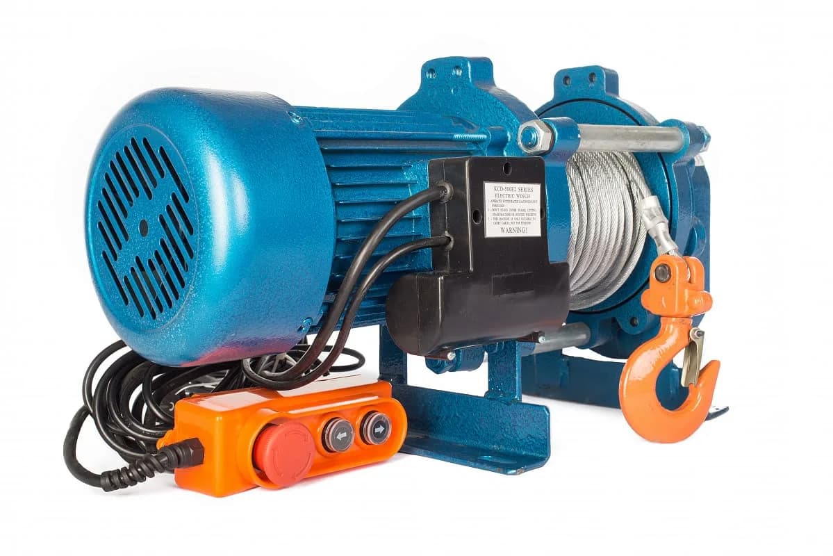 Лебедка электрическая 300/600 кг 70/35 м с канатом 220 В REM KCD