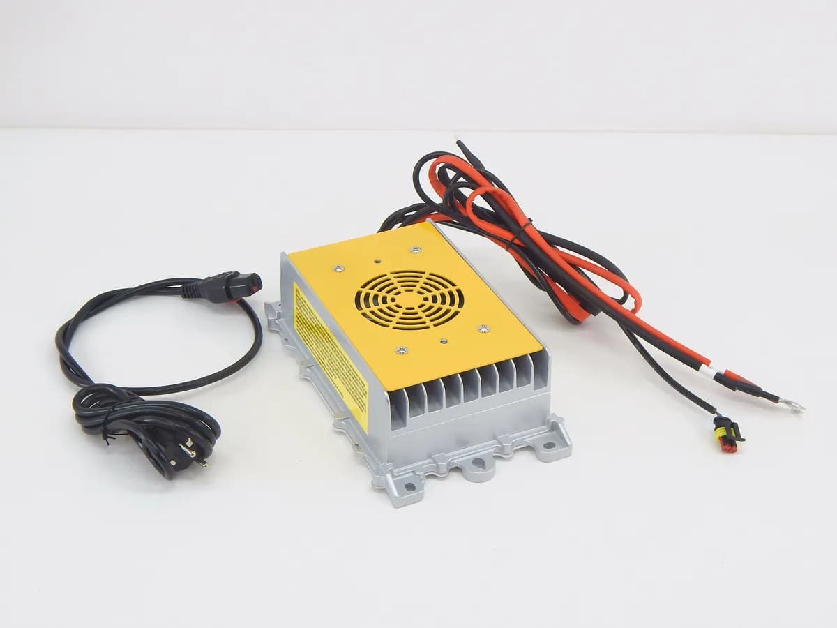 Зарядное устройство для штабелёров WS15H/WS15H SC PRO Li-ion 24V/15A